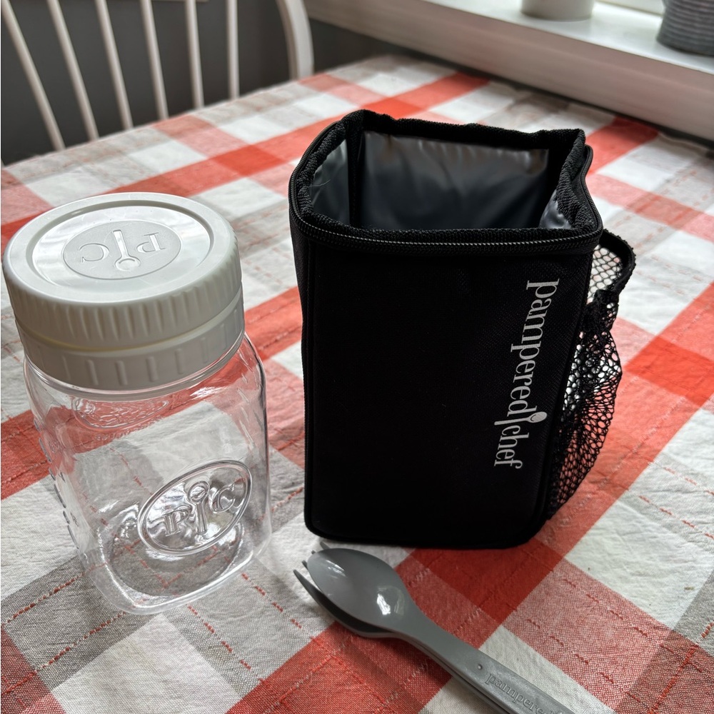 Pampered Chef Gray and Black Insulated Water Bottle